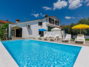 Отель Holiday Home Suncana  Пореч